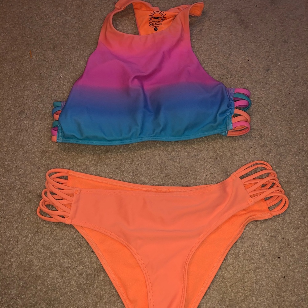 hollister bathing suit